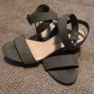 Velvet Moss green straps sandals